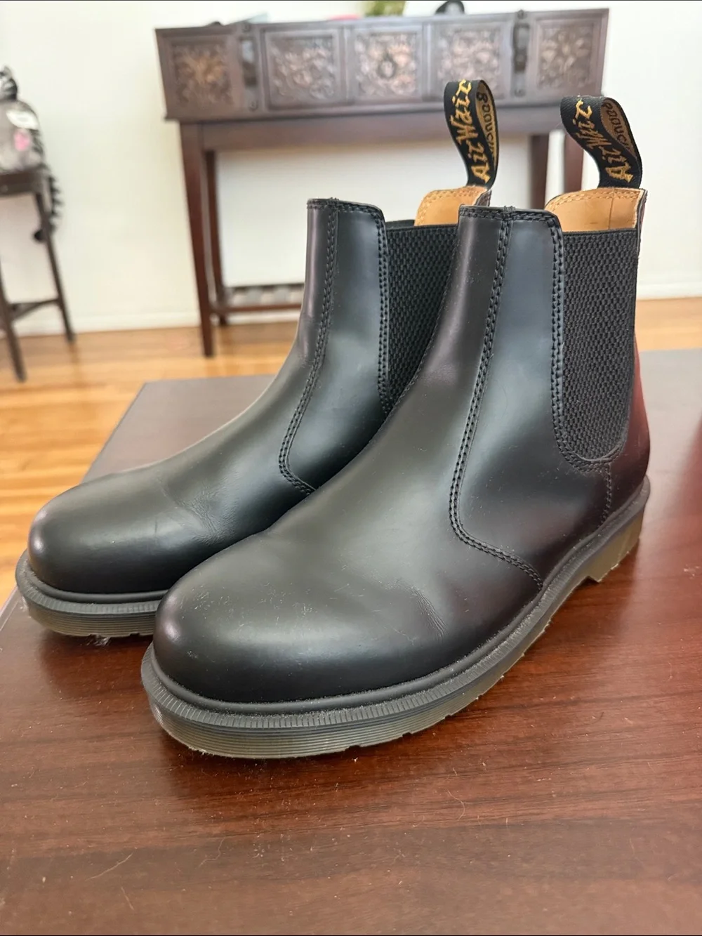 Doc Marten Chelsea boot